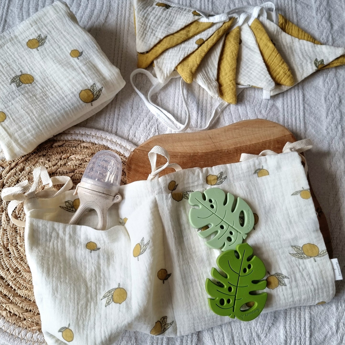 Slinger Vlaggen Stof 2,5 Meter - Beige Citroenen