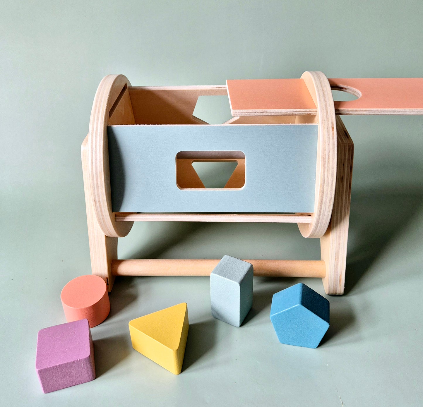 Houten Draaibare Montessori Vormenstoof – Stimuleert Motorische Ontwikkeling