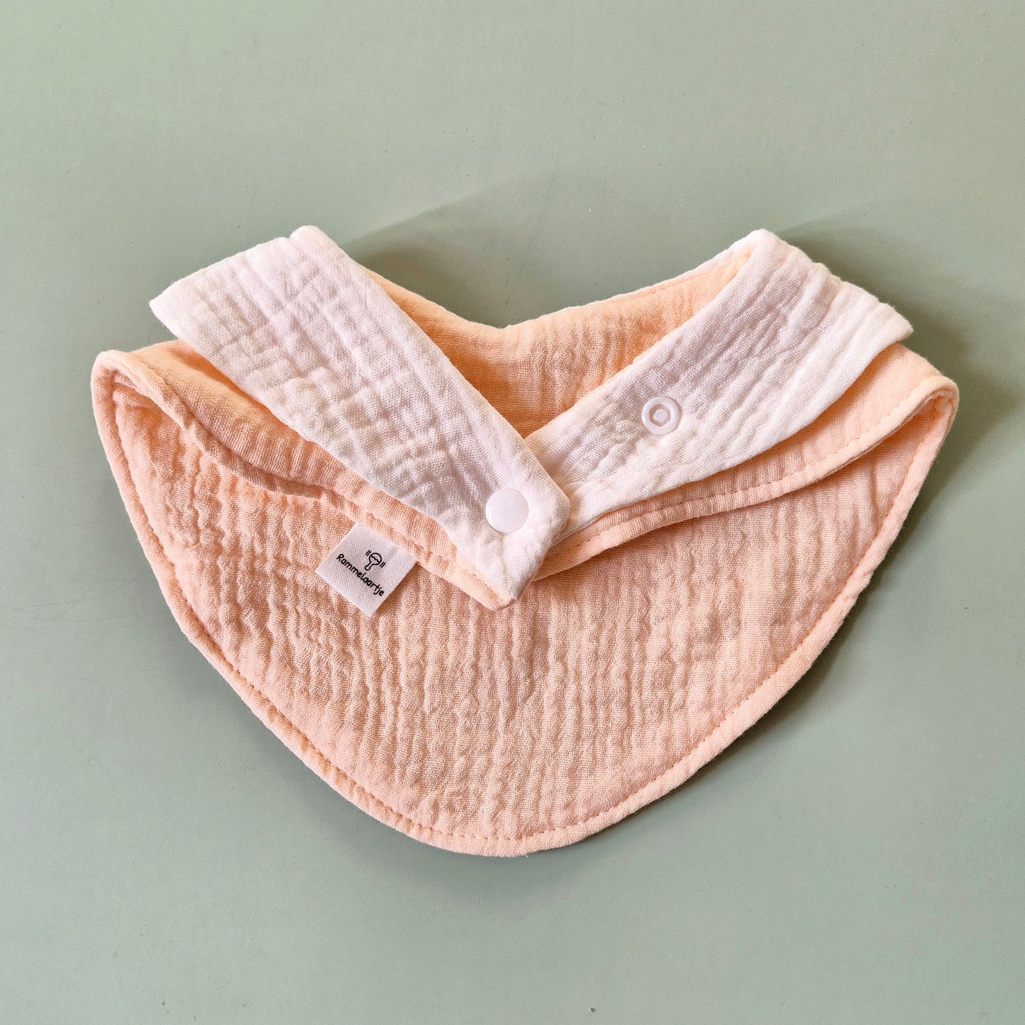 3-laags Hydrofiele Slabber / Kwijlslab met schattig kraagje - Beige