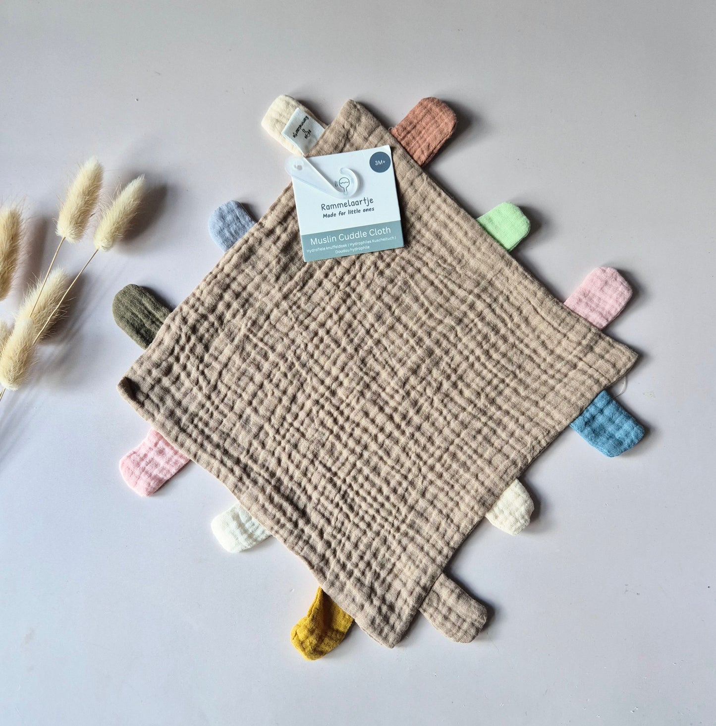 Hydrofiel speel en knuffeldoekje met labels 25x25 cm – Zand