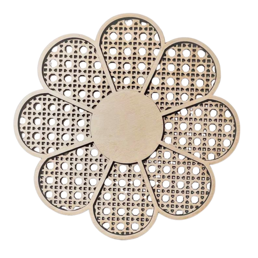 “Houten wanddecoratie in bloemvorm van 30 cm met opengewerkt patroon — kinderkamer muurdecoratie.”