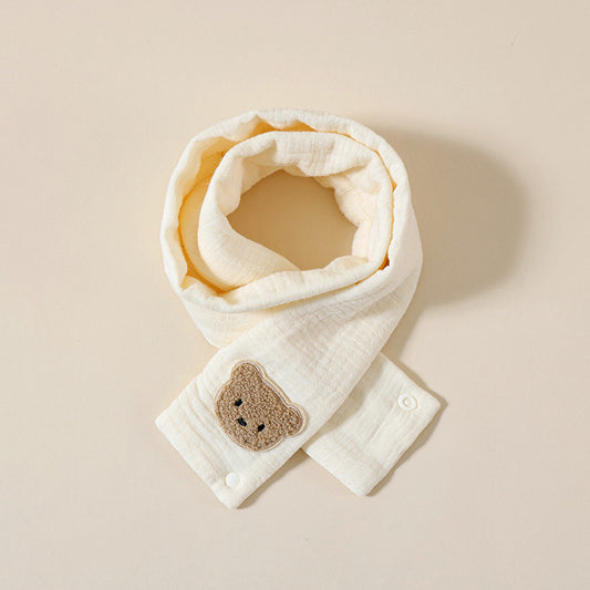 Hydrofiele babysjaal in ivoorwit met berenapplicatie en drukknopsluiting