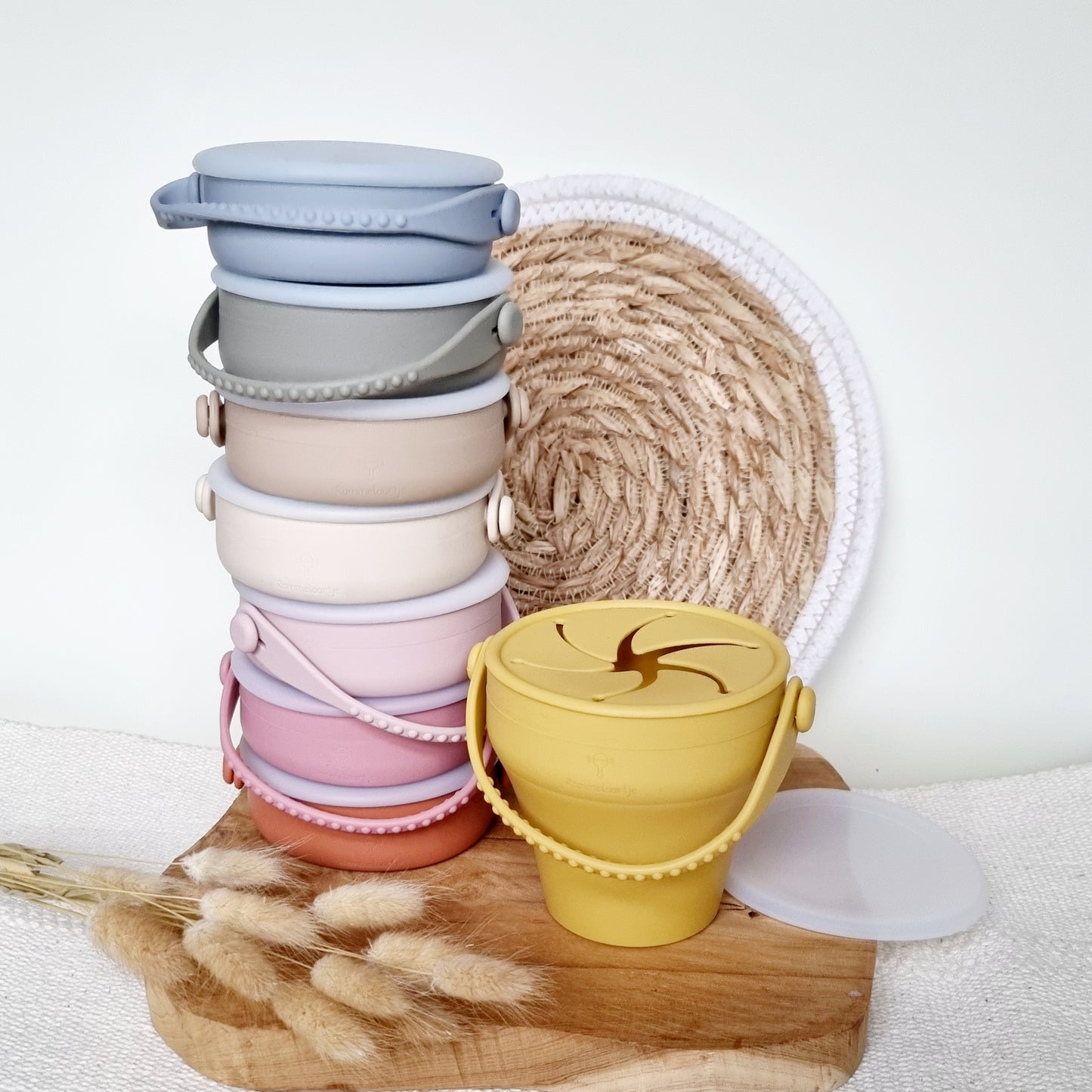 Siliconen opvouwbare snack cup met deksel - Beige