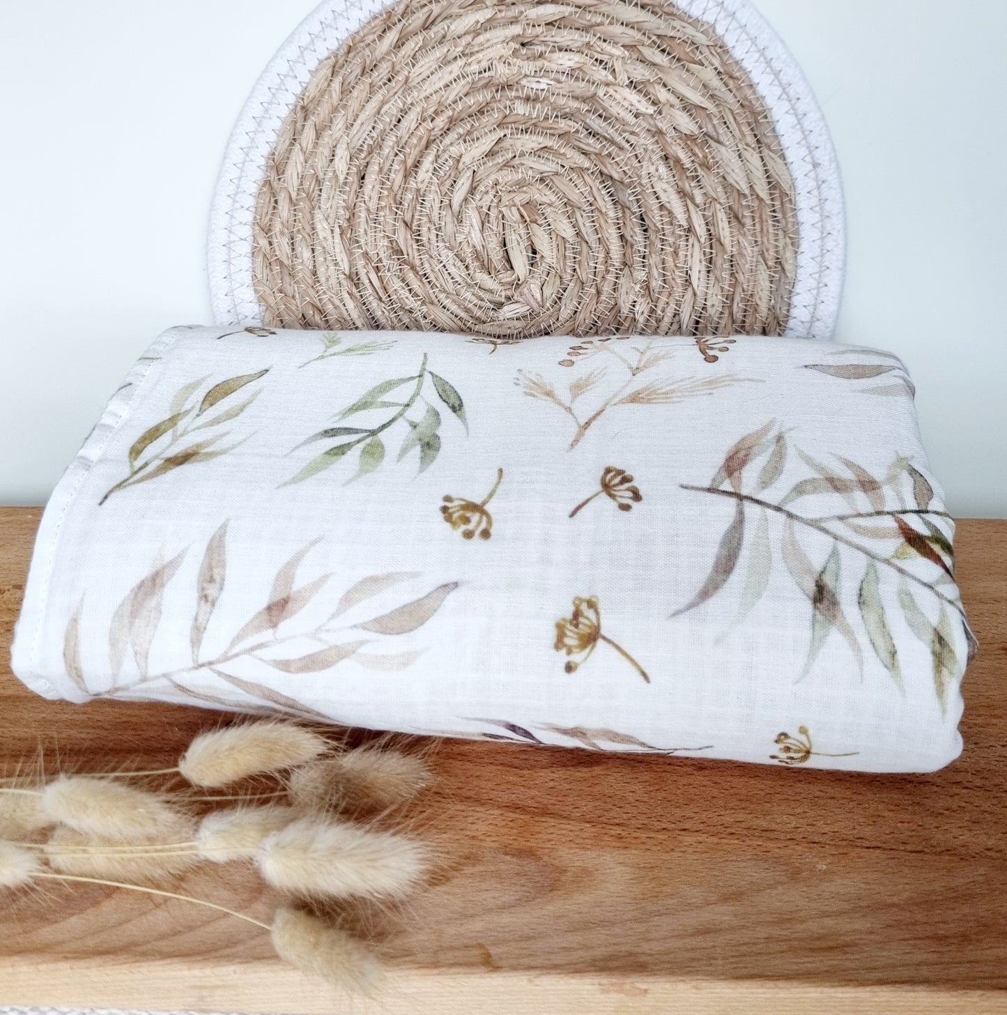 Ledikant dekentje 100x70cm zachte bamboe katoen - Zachtbeige Floral