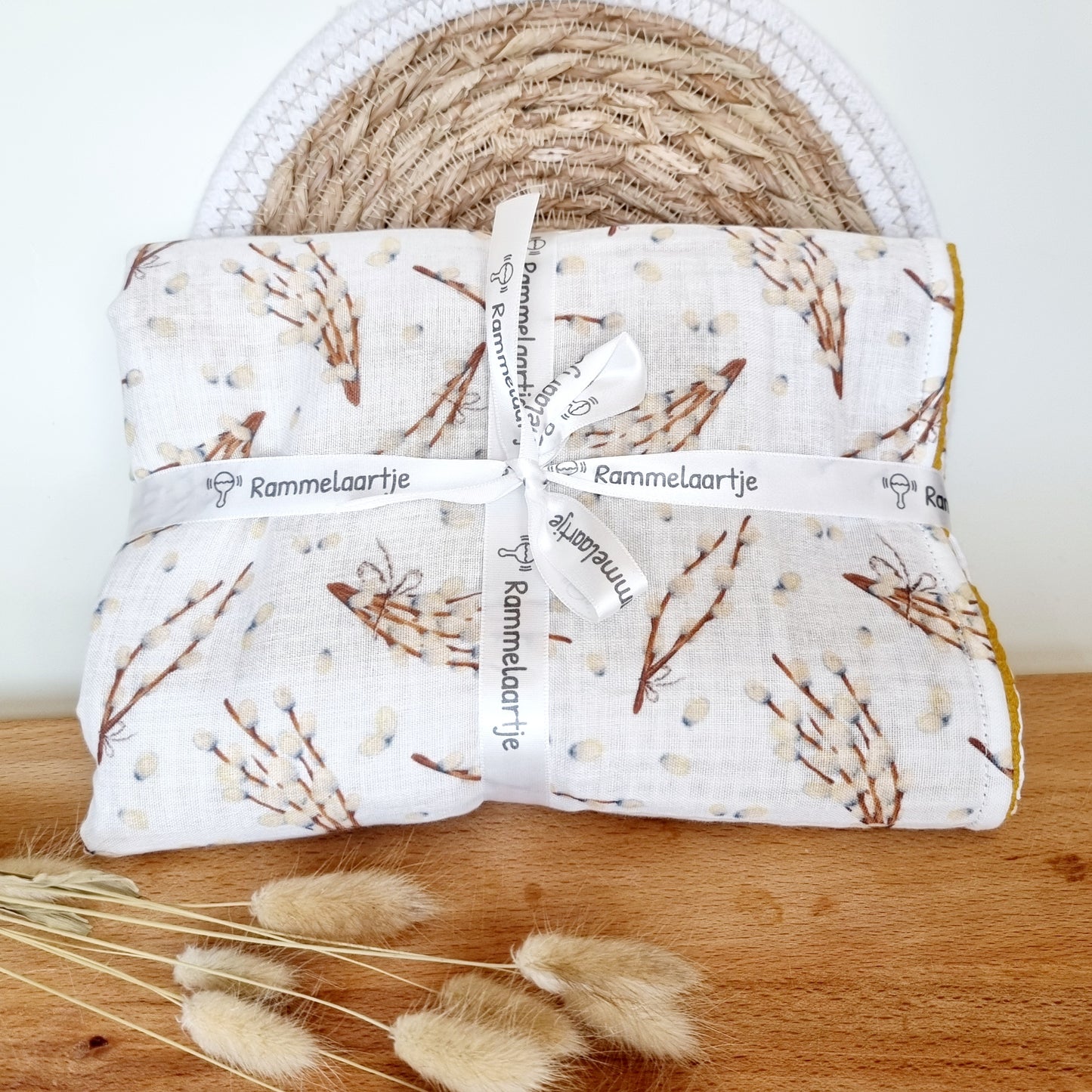 Ledikant dekentje 100x70cm zachte bamboe katoen - Zachtbeige / Oker Blossom