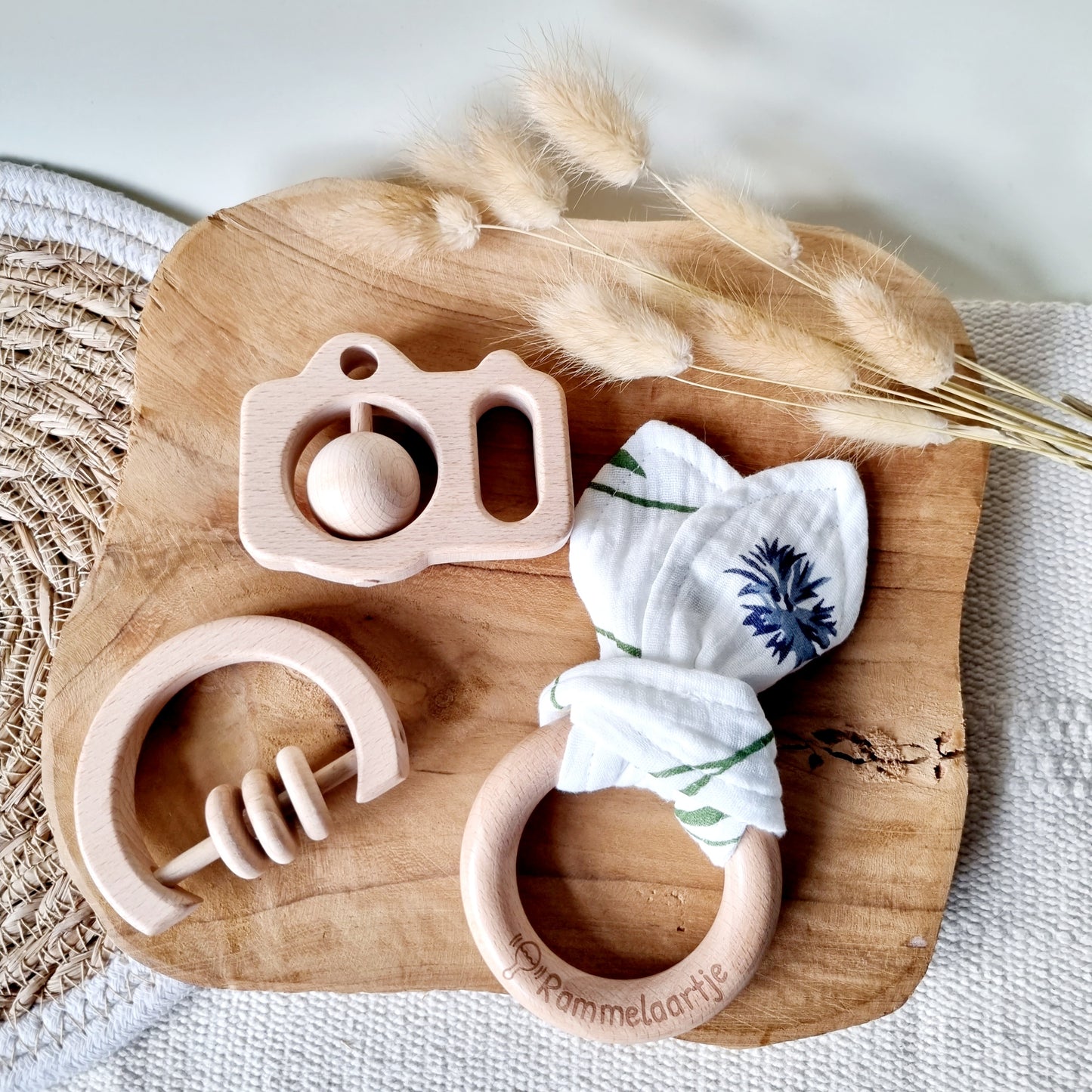 Beukenhouten rammelaar Camera