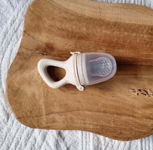 Fruit Feeder Fopspeen - Beige Gestippeld