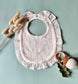 Zachte hydrofiele slabber met ruches beige