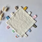 Hydrofiel speel en knuffeldoekje met labels 25x25 cm – Beige
