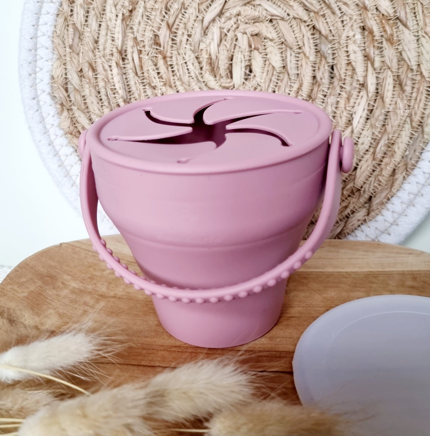 Siliconen opvouwbare snack cup met deksel - Poederroze