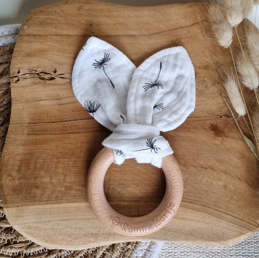 Houten bijtring met zachte konijnenoren 15cm - Wit / Paardenbloem